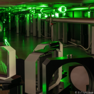 10 PW laser system (2)- ELI-NP- Crédit Laurent Thion Ecliptique